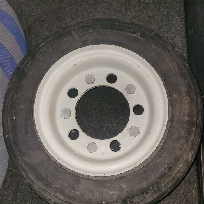 Джанта с гума  .