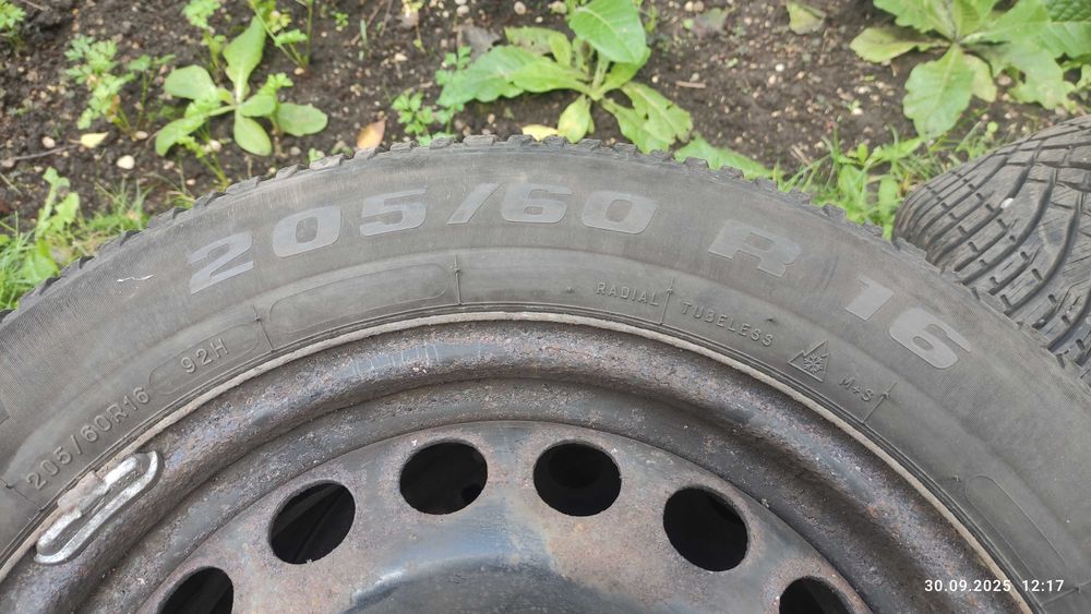 Jenti cu anvelope de iarna BF Goodrich 205/60 R16 Opel, Chevrolet