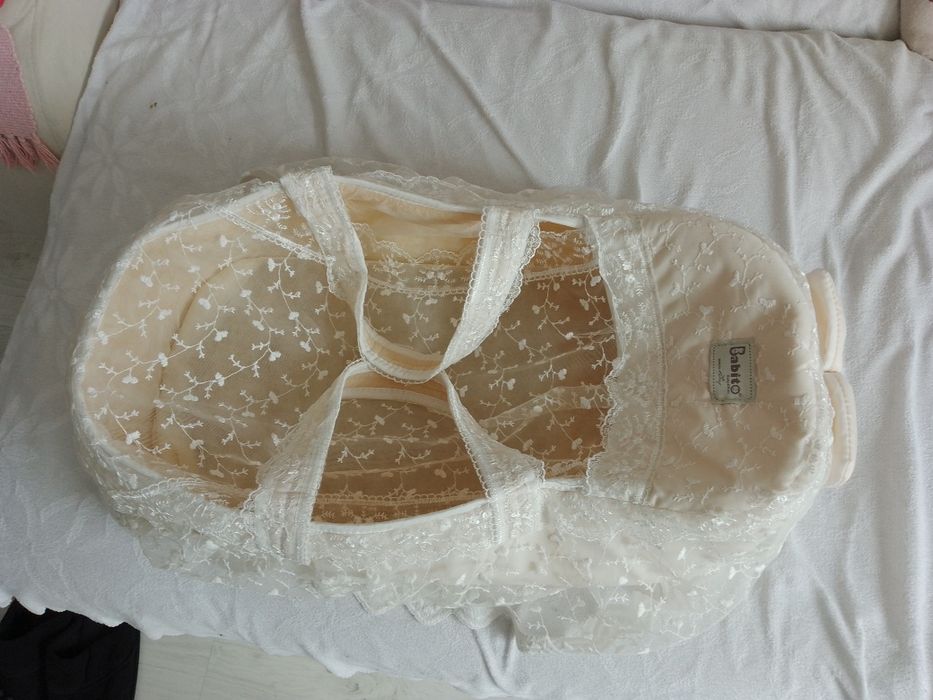 Бебешко дантелено гнездо