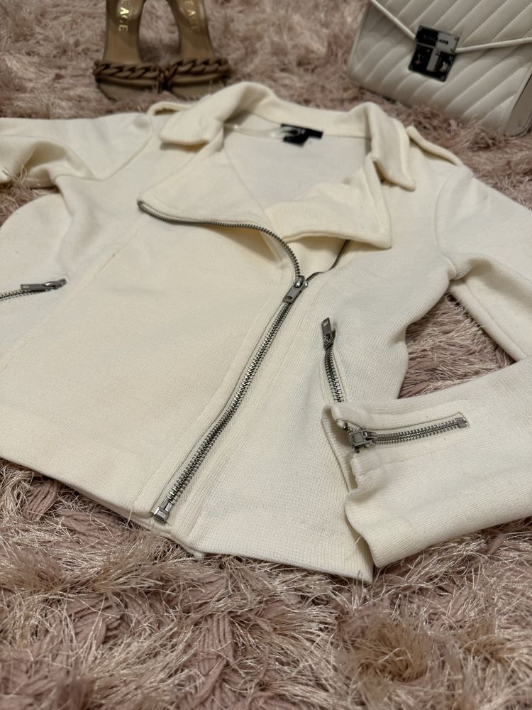 Jachetă H&M cu epoleti