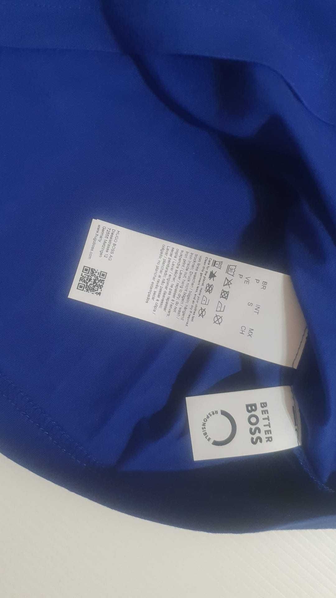 Vand tricou barbati Hugo Boss masura S si M original nou cu eticheta.