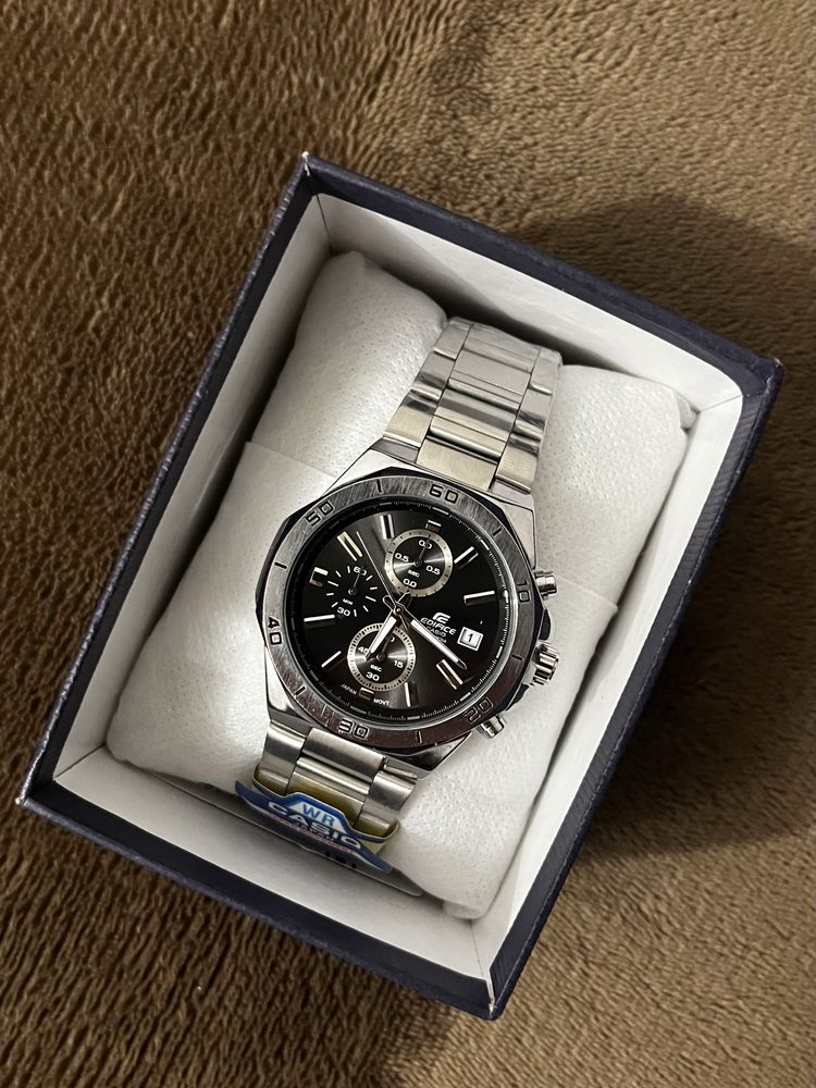 Часы Casio только один остался