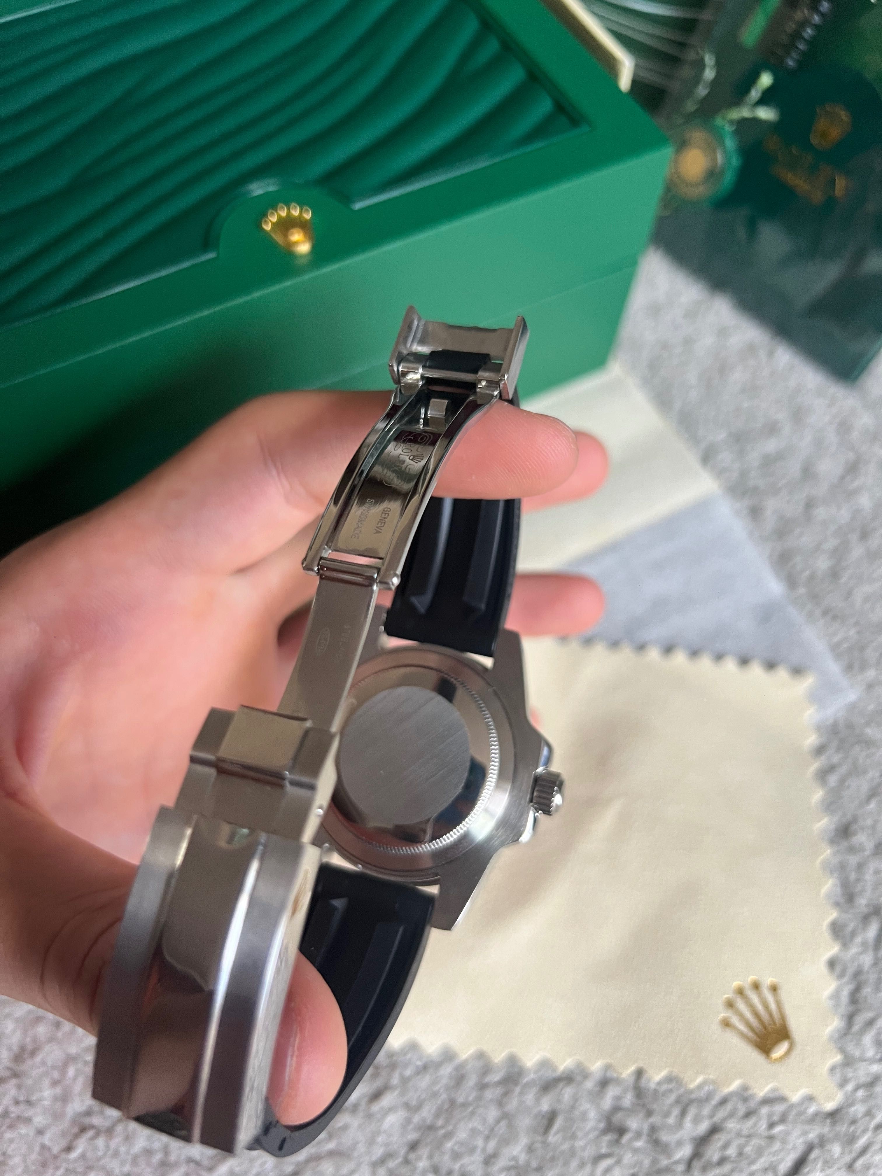 Чисто нов Rolex Submariner 40 mm