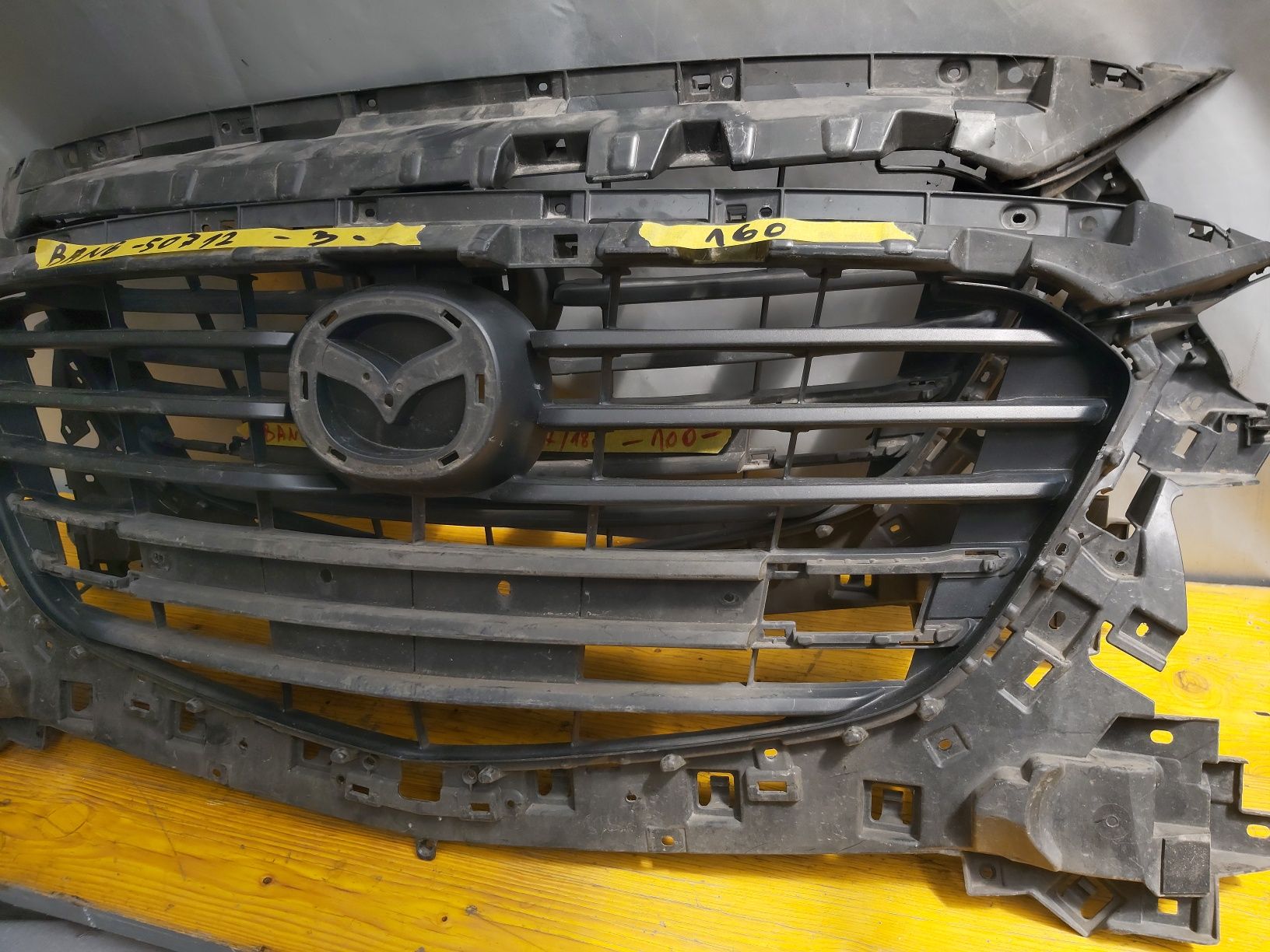 Грил решетка мазда 3 Mazda 3
