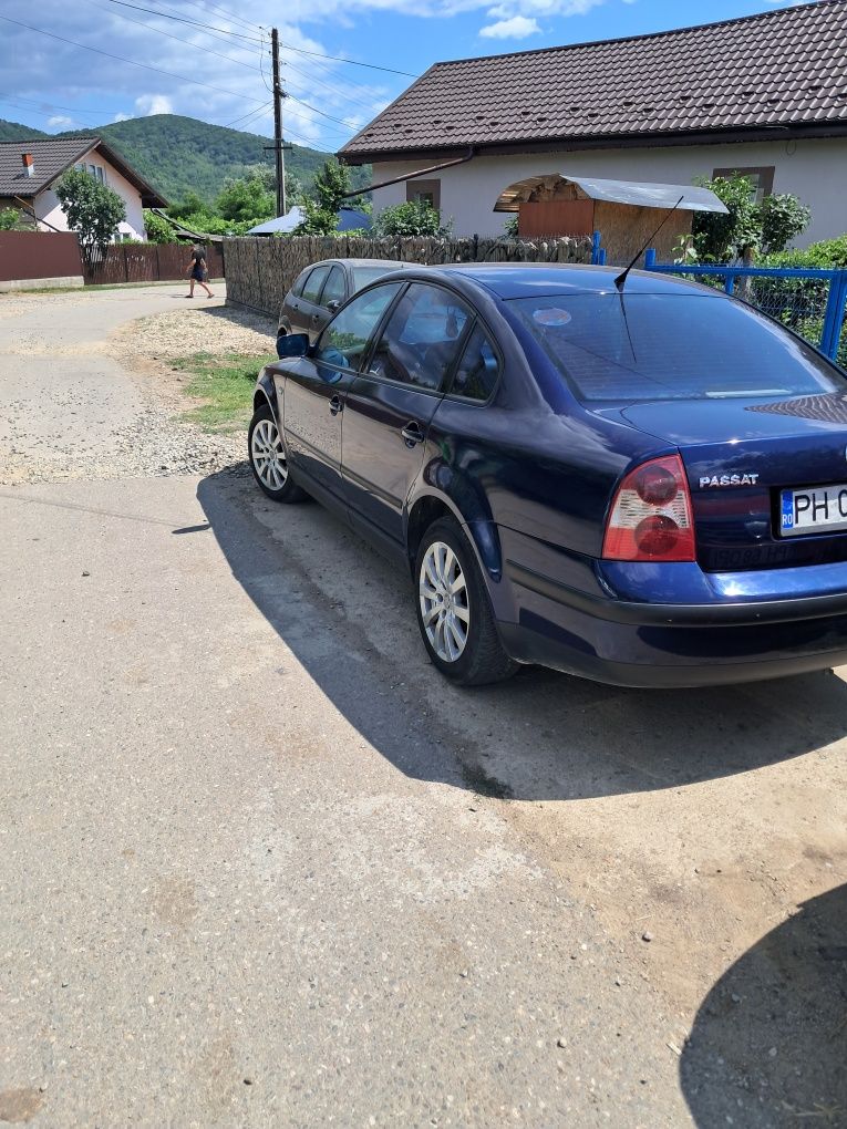Vând pasat 1.6 benzina 2002