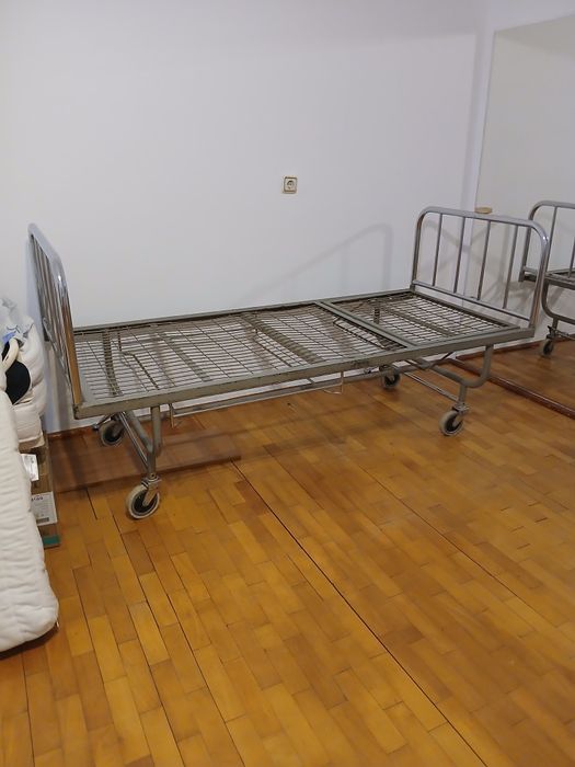 Pat metalic 90/200 cu saltea