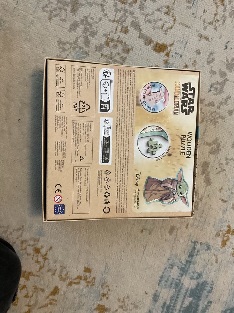Star Wars “The Mandalorian” - puzzle de lemn “Baby Yoda”