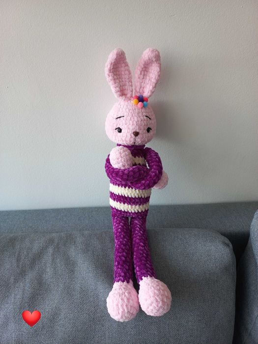 Зайче с височина 53см. с ушите