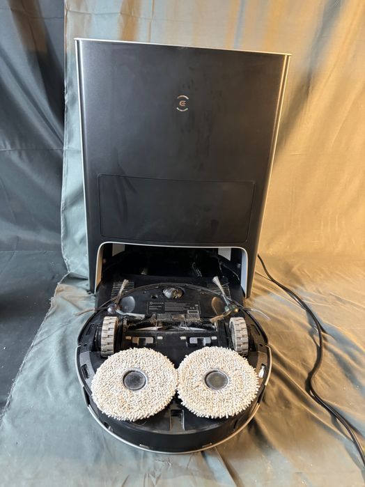 Robot aspirator ECOVACS DEEBOT X1 OMNI cu funcție de spălare