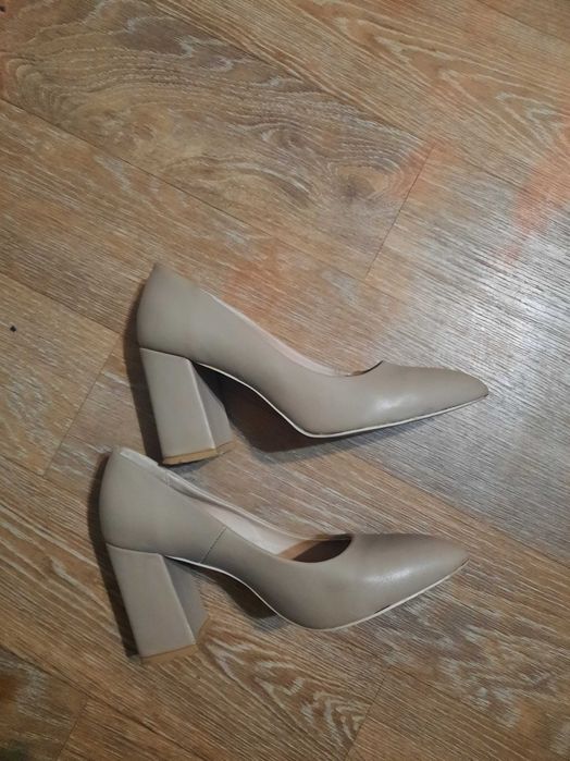 Продается обувь б/у