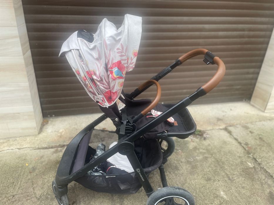 Бебешка количка с два коша