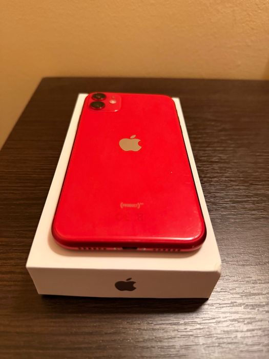 iPhone 11 | 64 GB | Product RED | Работи отлично (батерия 75%)