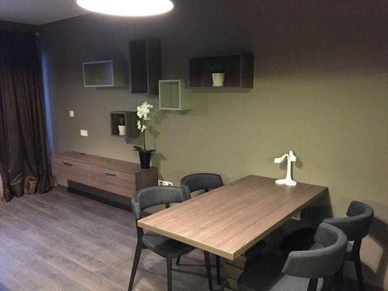 Дава се под наем Двустаен апартамент в София, Лозенец - 95 кв.м за 469.2 € - Снимка #2