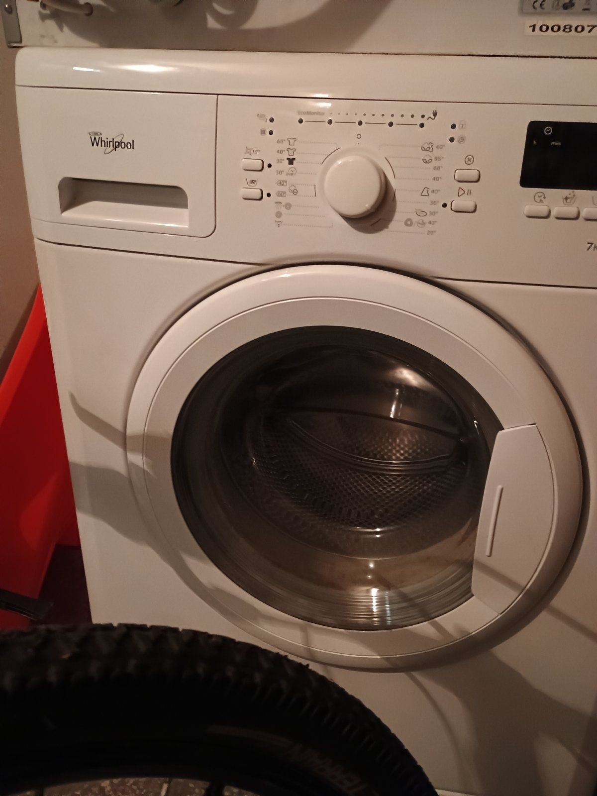 Продавам пералня Whirlpool  за части