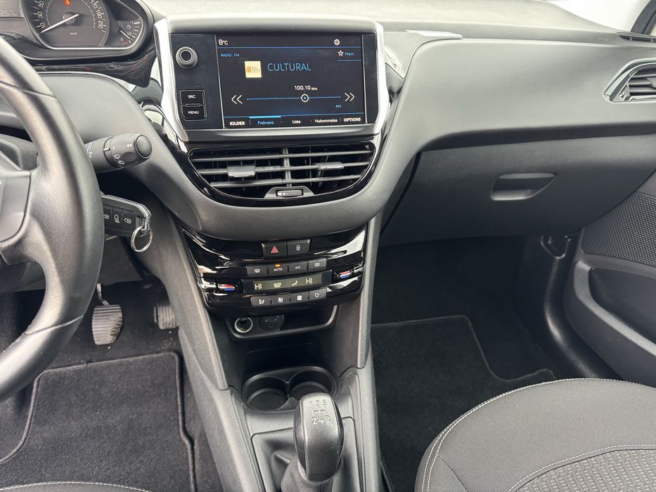 Peugeot 208 an 2018 stare impecabila fara probleme  TVA DEDUCTIBIL