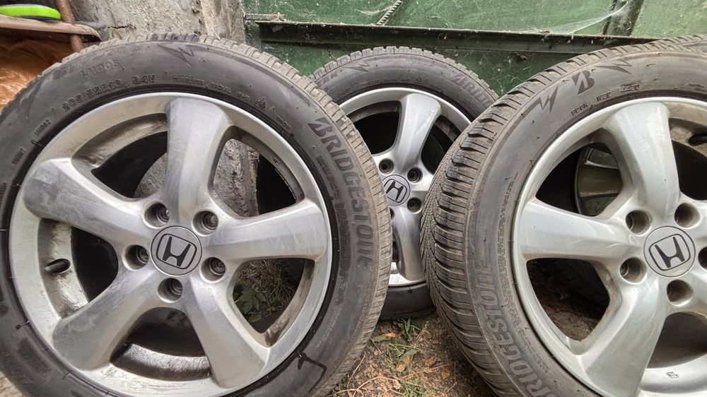 Bridgestone 205/55/16