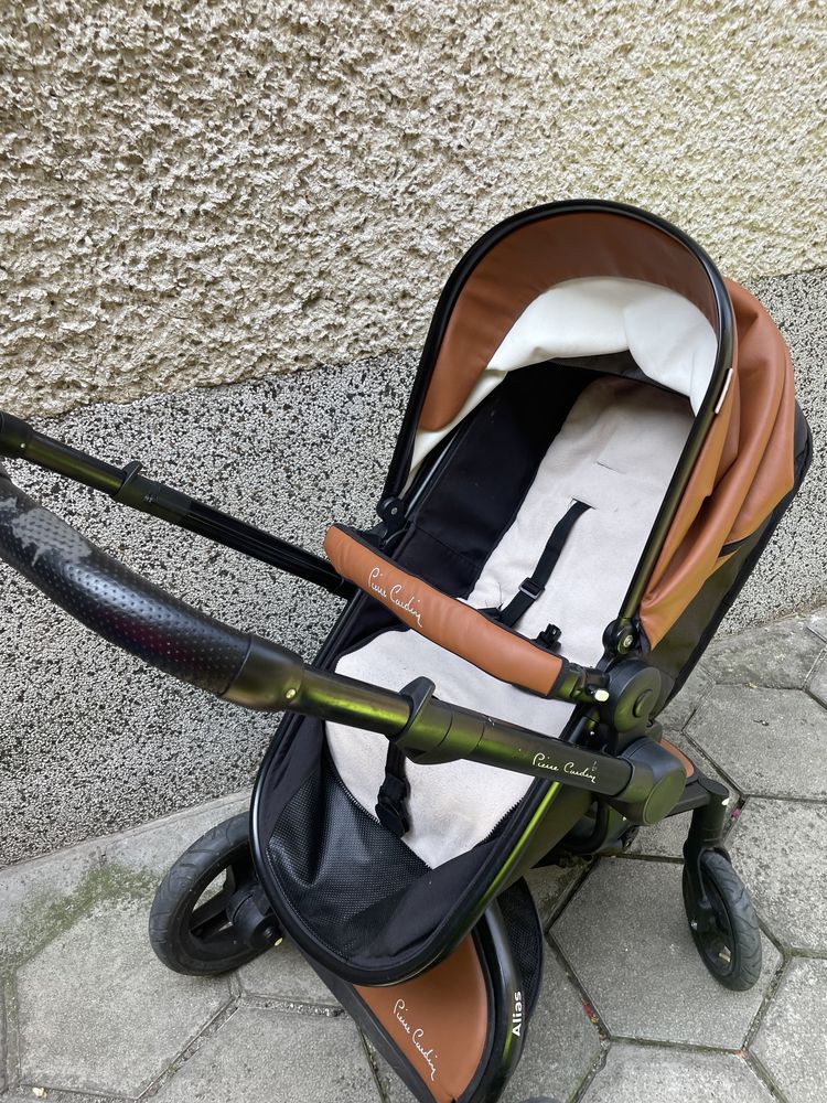Бебешка количка 2в1  Pierre cardin
