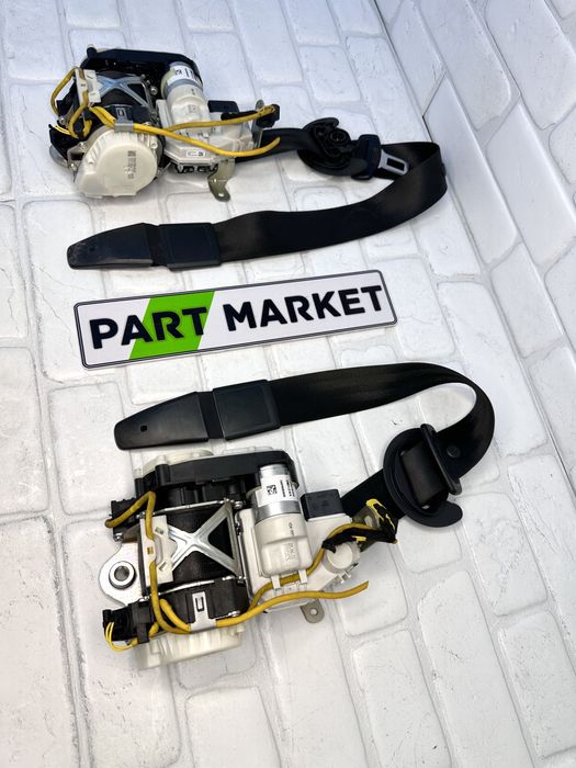 Предни колани AUDI A6 A7 C7 4G 34090806B Гръмнали