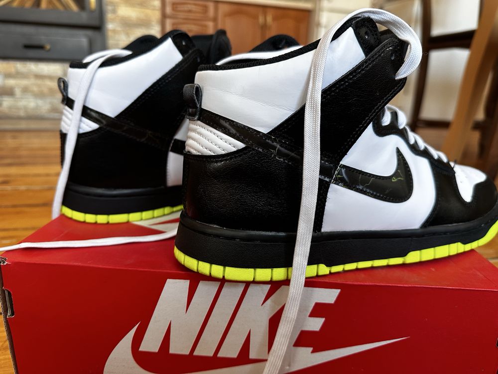 Nike Dunk High “Electric” Panda