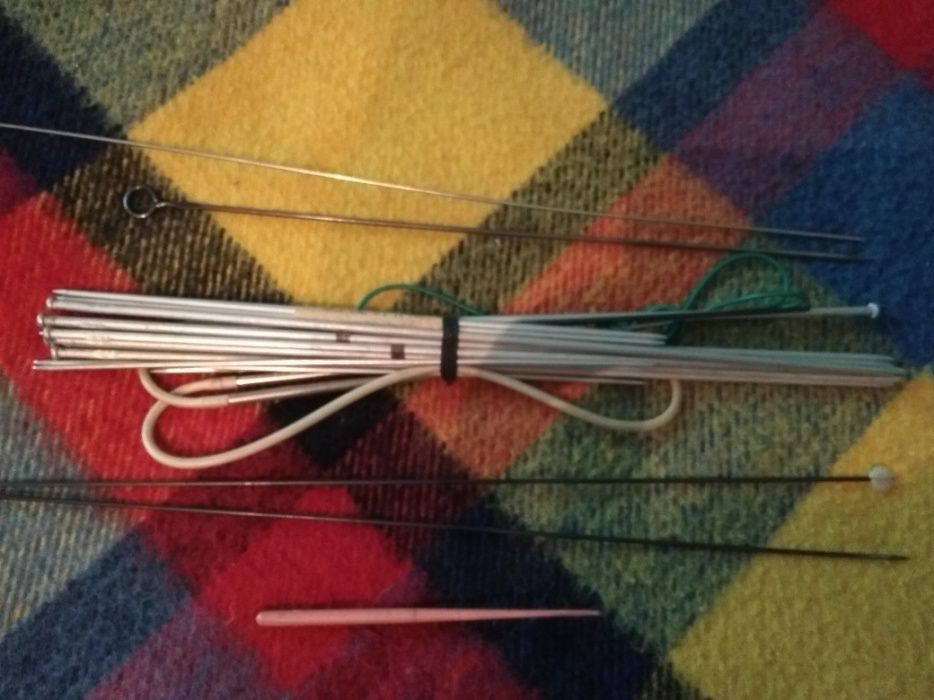 Продаются спицы и крючки для вязания