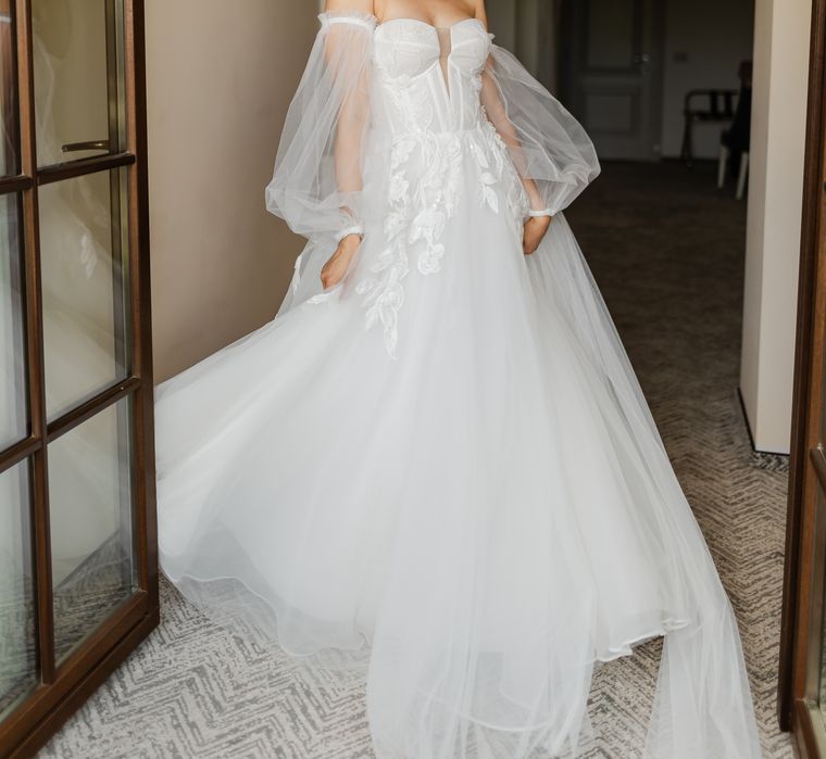 Vand rochie de mireasă