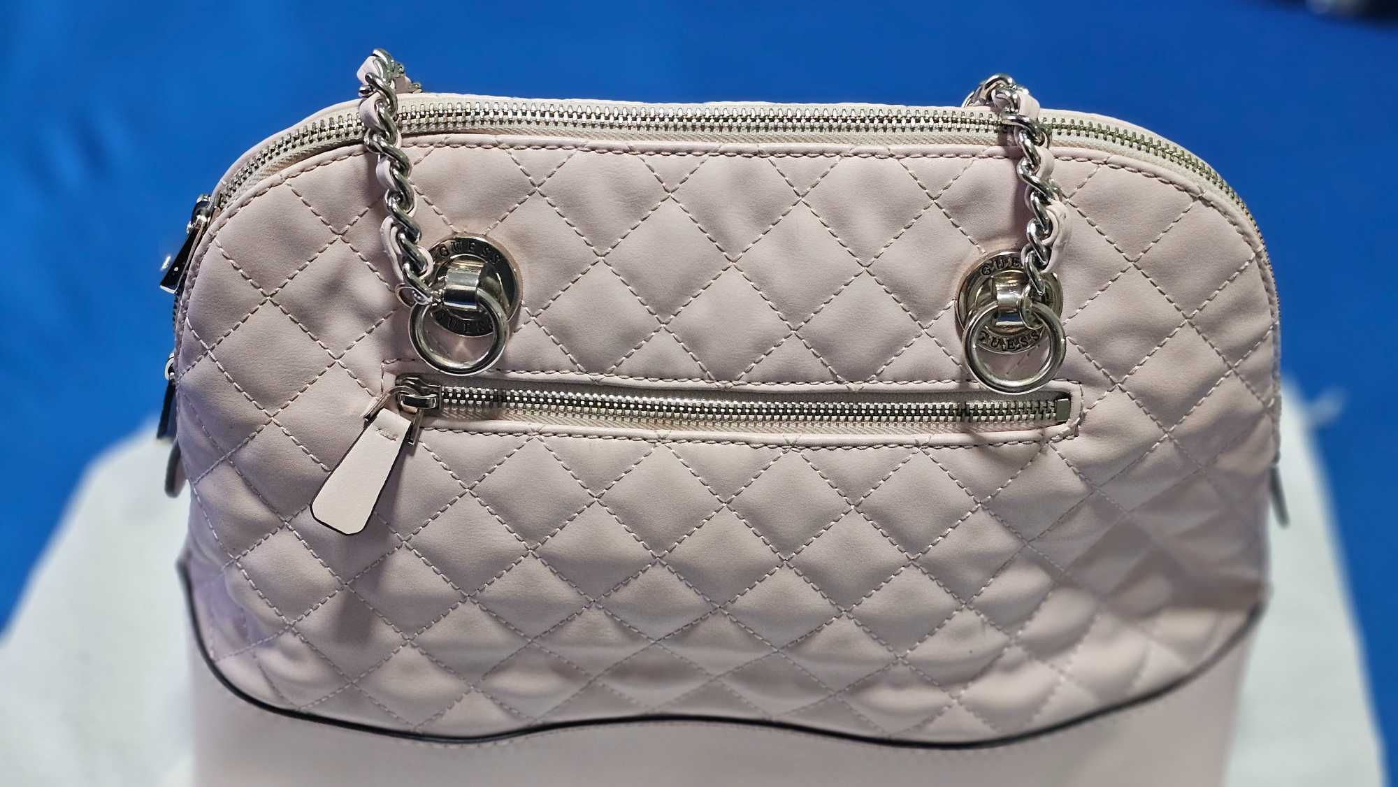 Чанти малка и голяма GUESS