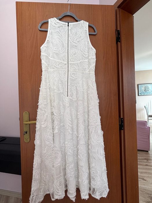 Бяла рокля, носена веднъж, за сватба