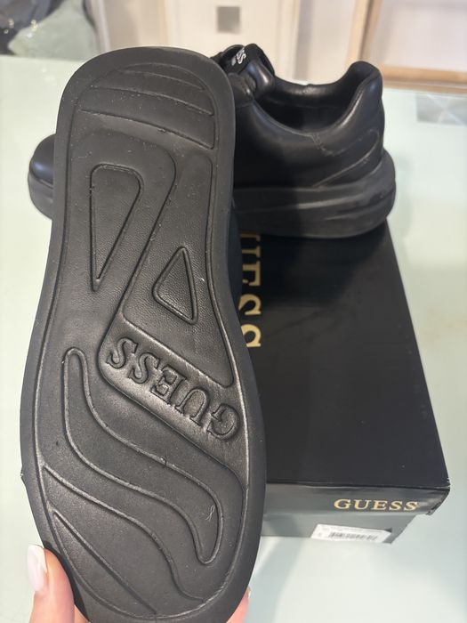 Guess Elbina Black 39 размер