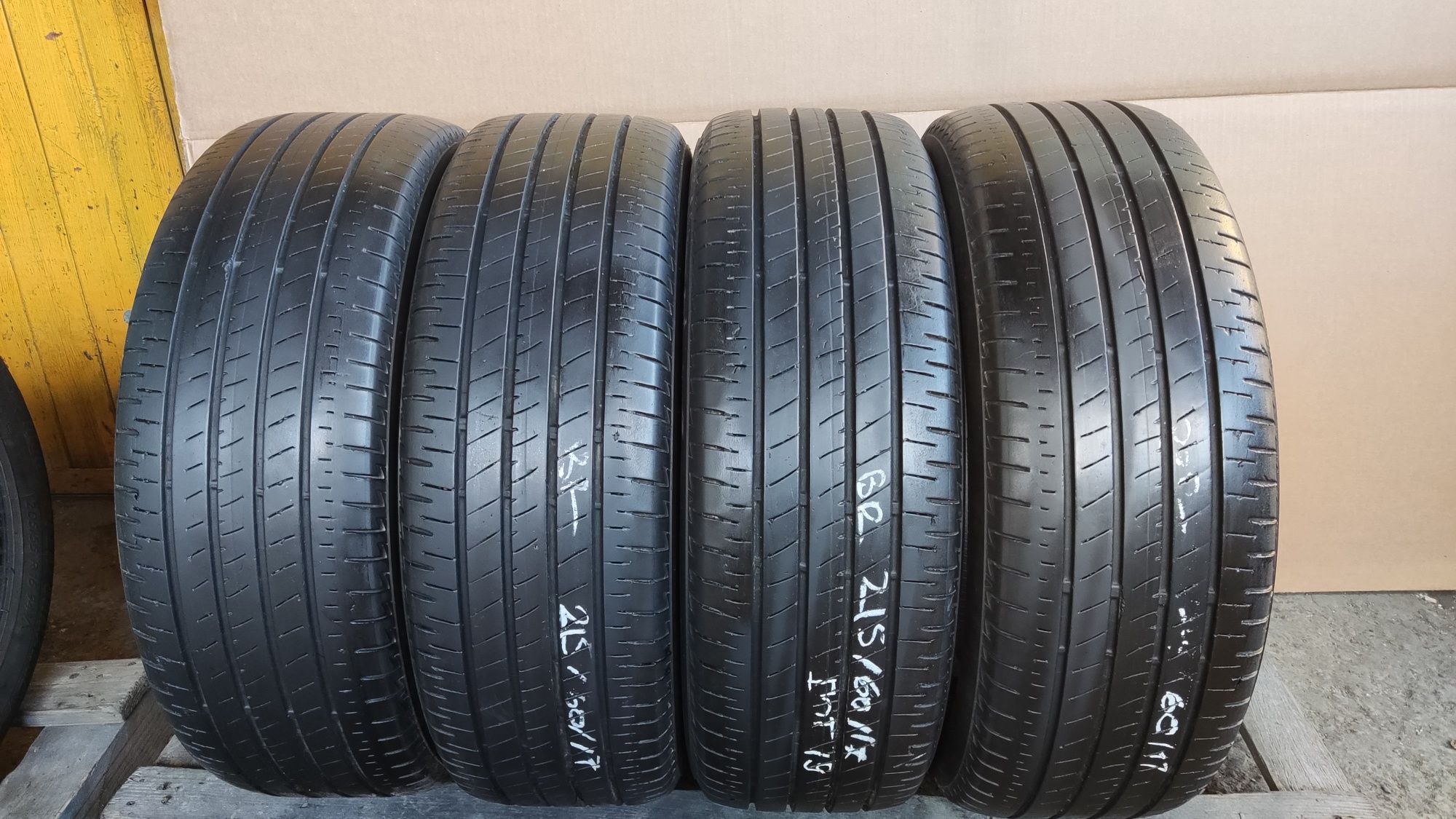 4бр летни гуми 215/60/17 Bridgestone Turanza T005A
dot0519
6.5-7mm гра