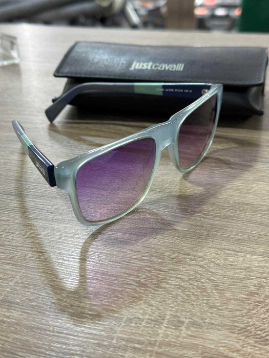 Продавам Слънчеви Очила Just Cavalli