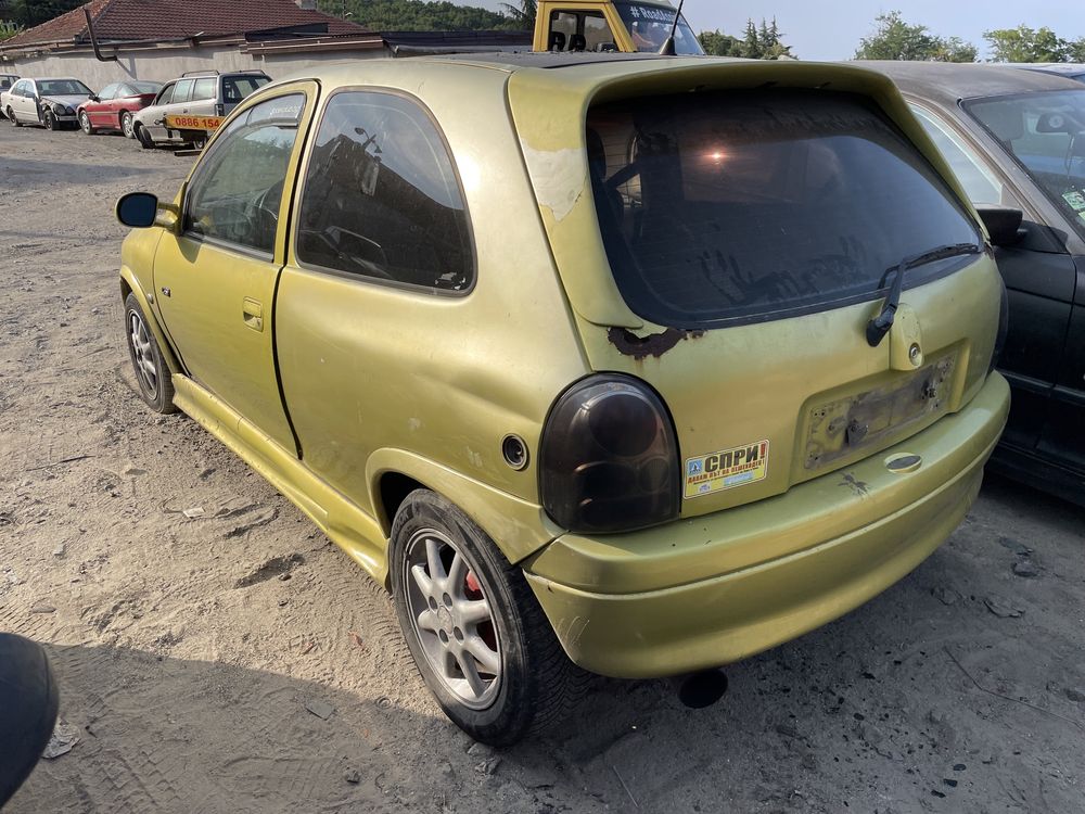 Opel Corsa B 1.6i 16v GSI 1997г На Части