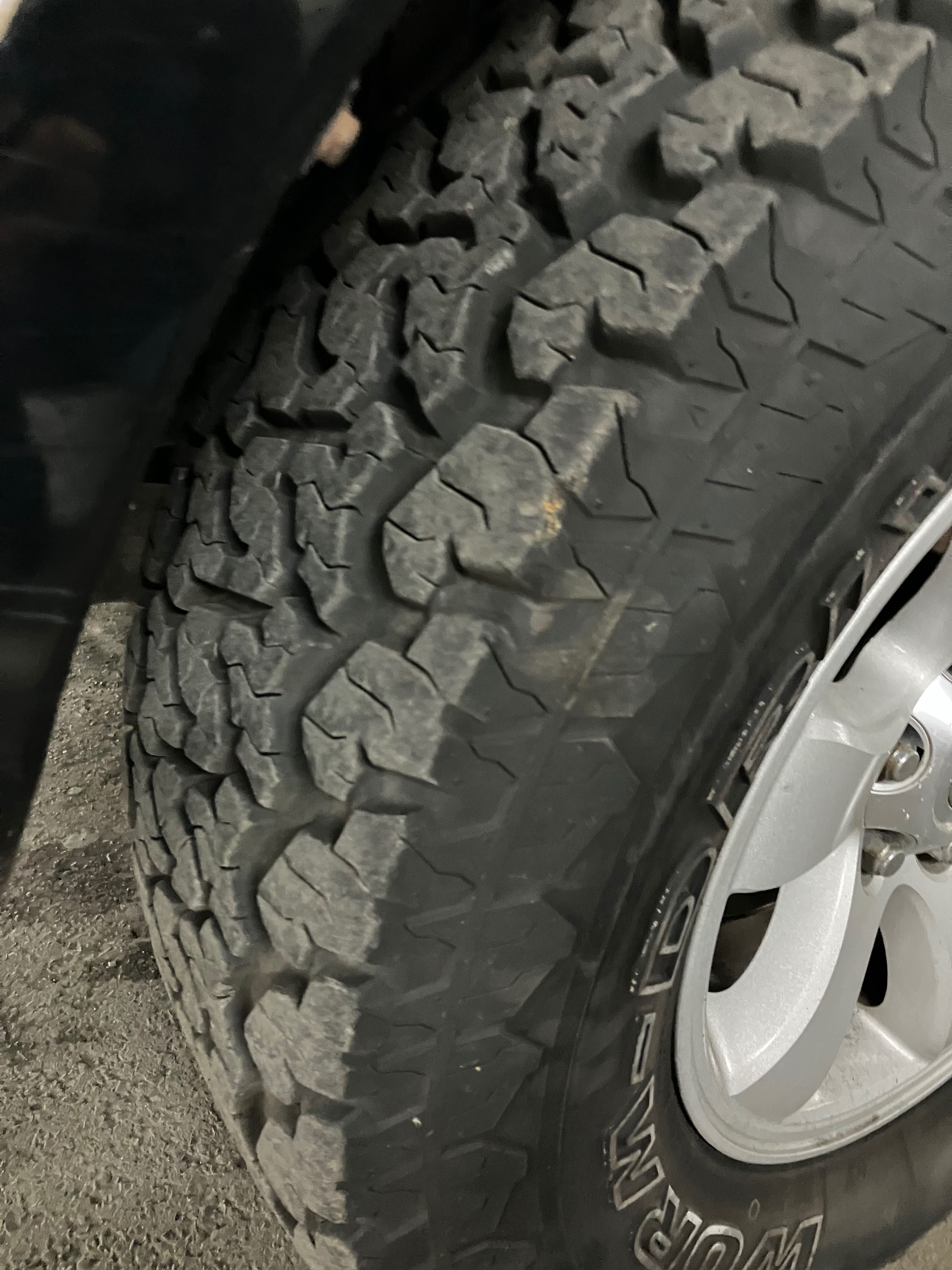 Гуми MAXXIS 265/70/17 A/T