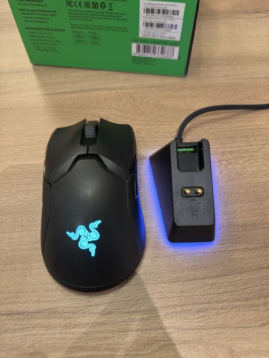 Геймърска мишка Razer Viper Ultimate с док, идеално състояние