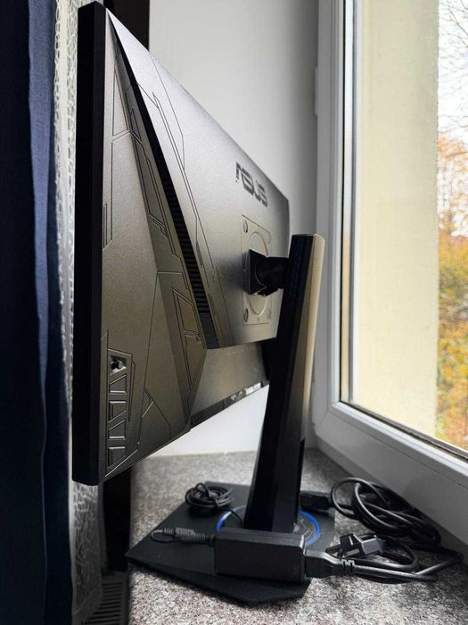 Vând PC Gaming I3 9100f GTX 1650 + Monitor Asus 24'' Full HD 1ms 75hz