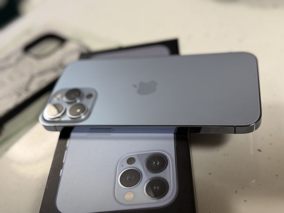 iPhone 13 Pro Max Blue / 128 GB / Cutie / Accesorii !
