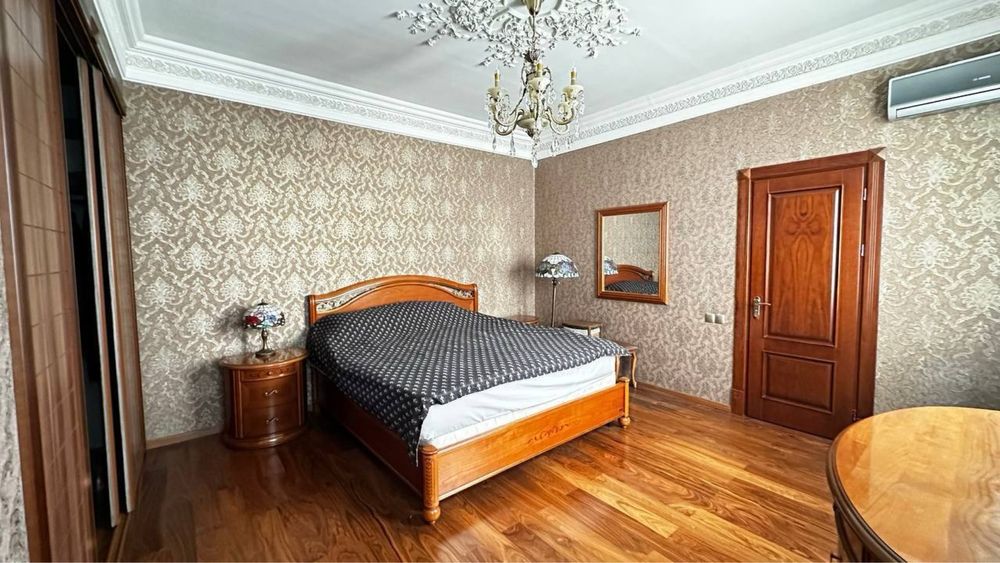 Академ городок  Дом 5,5 соток