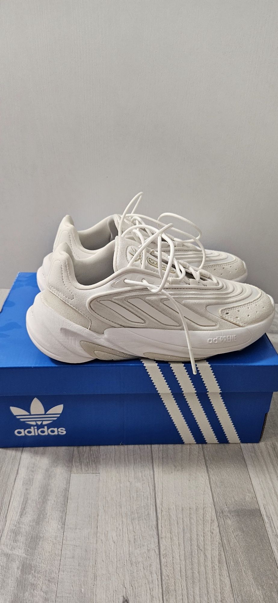 кроссовки adidas