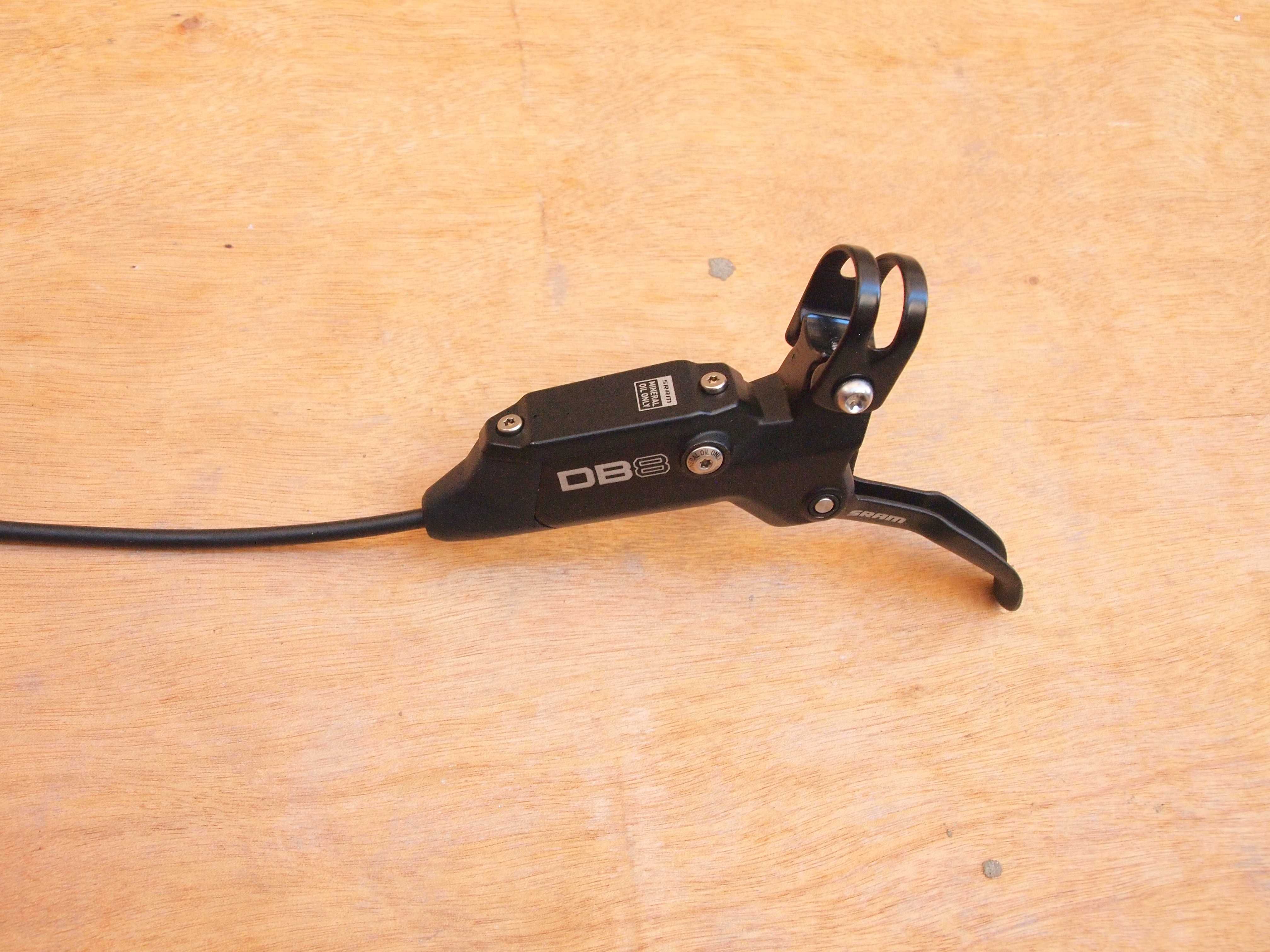 SRAM DB8 четирибутални спирачки, комплект предна и задна