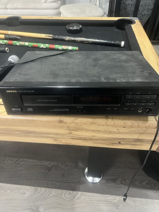 Cd player deak onkyo dx 701