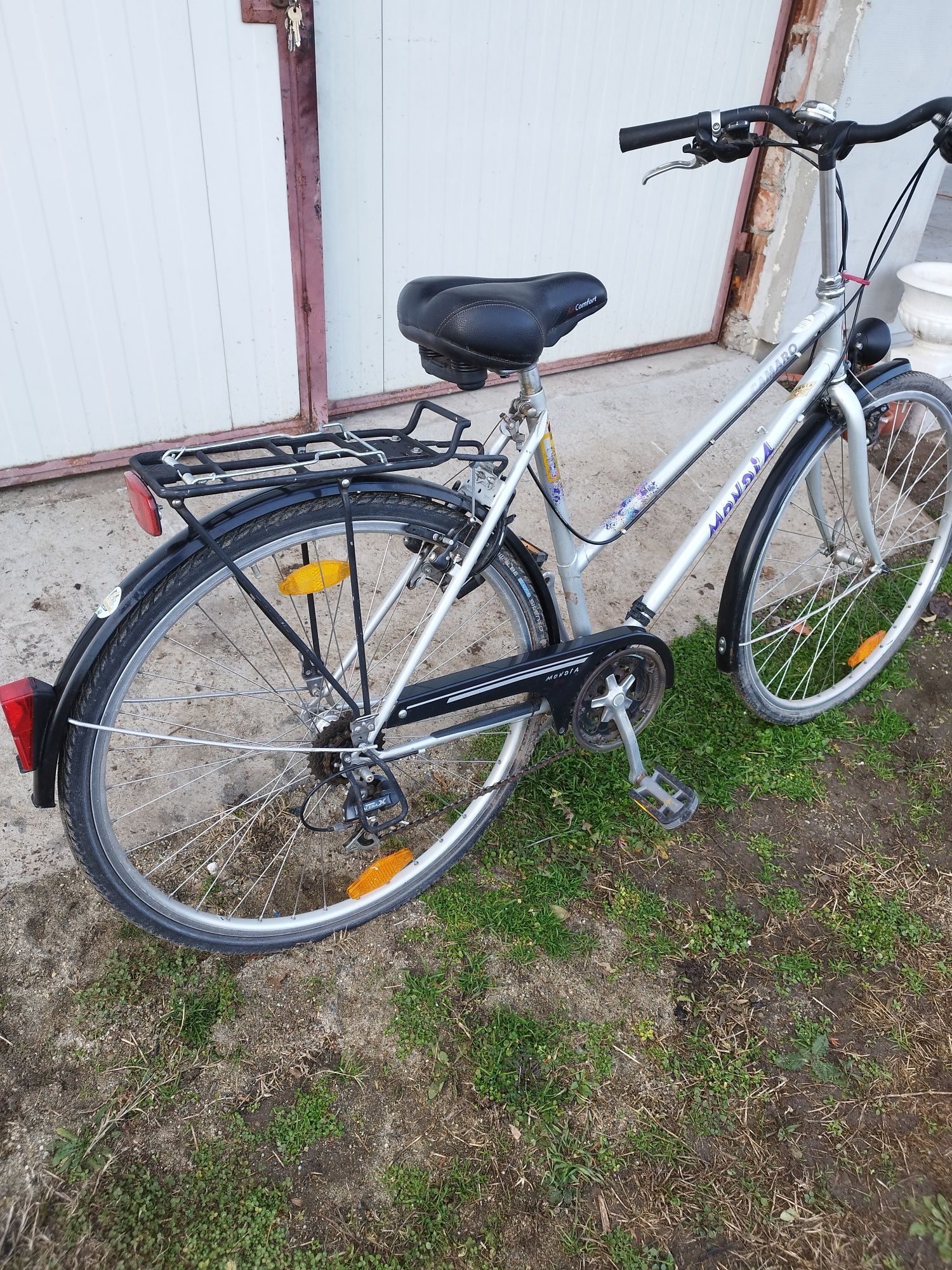 Vând bicicletă damă