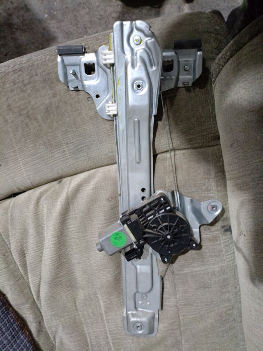 Стеклоподъёмник на кобальт