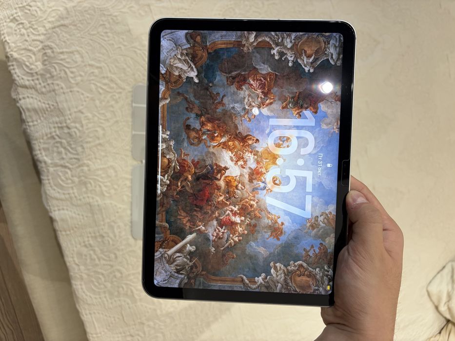 IPad 11 A16 SIM Silver + Magic Folio