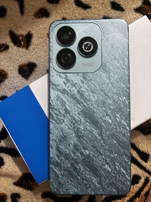 ZTE Blade A75 андроид