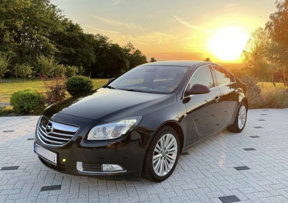Opel Insignia (Limousine | Automatǎ)