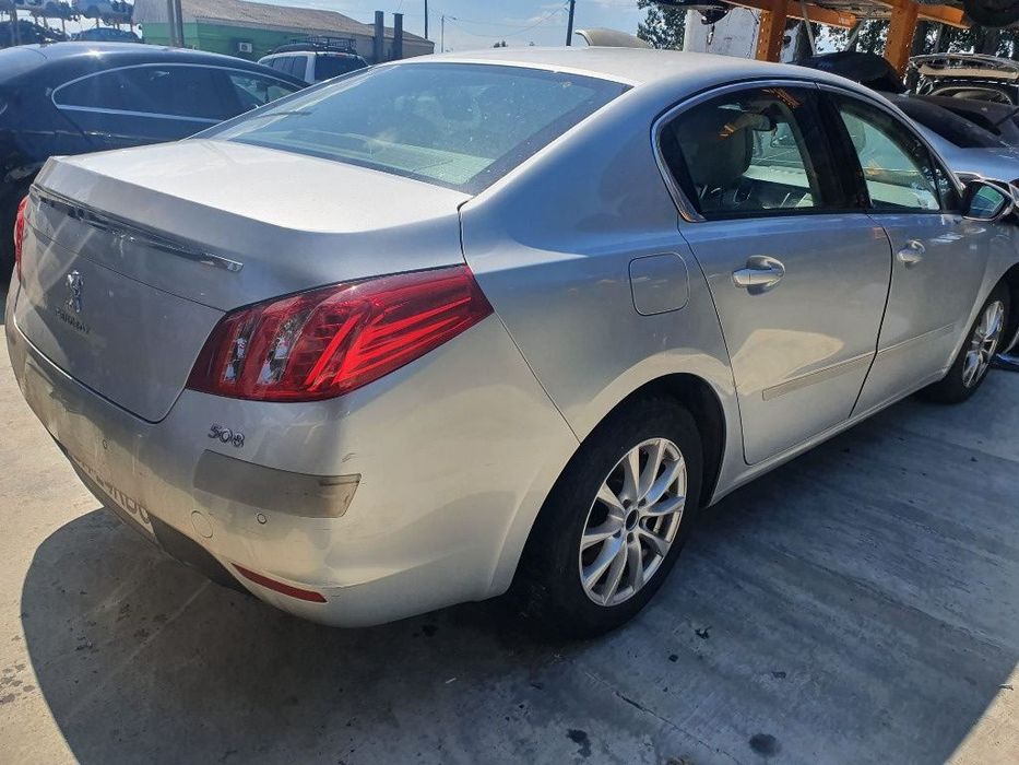 dezmembrez Peugeot 508 motor 1.6 hdi 112cp 9HR bara spate injector dezmembrari