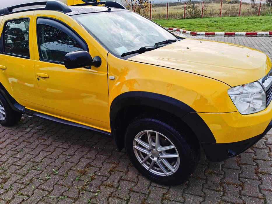 Dacia Duster 1.6 i