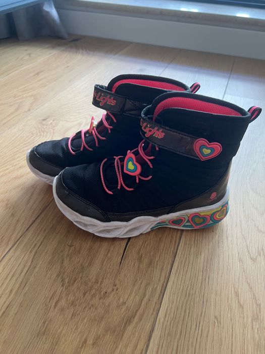 Ghete Sketchers masura 31