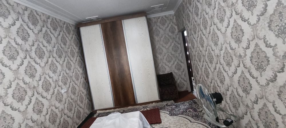 Uch xonali kv sotiladi