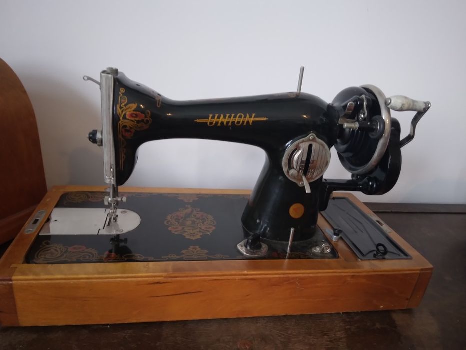 Mașina de cusut casnica