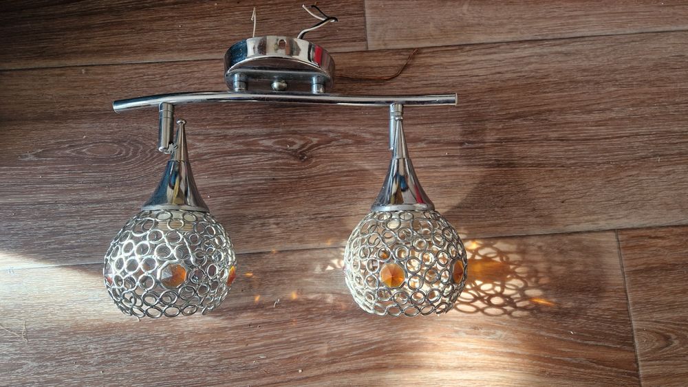 Люстра  двухрожковая